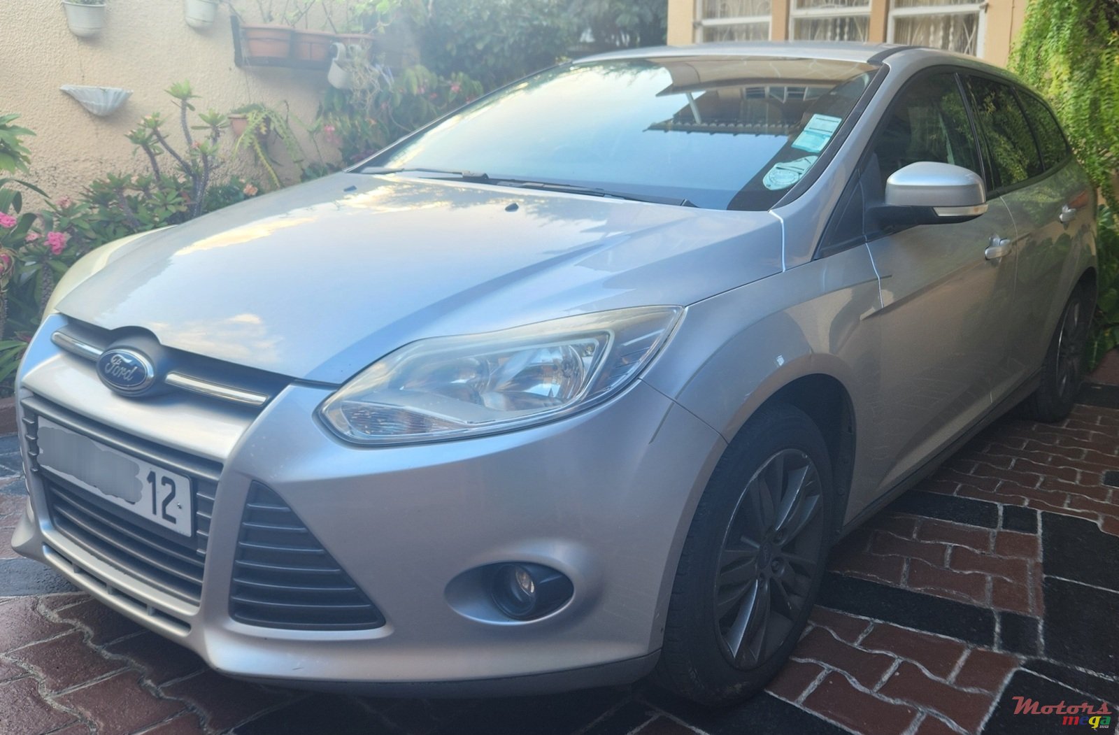 2012' Ford Focus photo #2