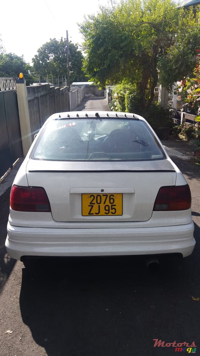 1995' Toyota Corolla photo #3