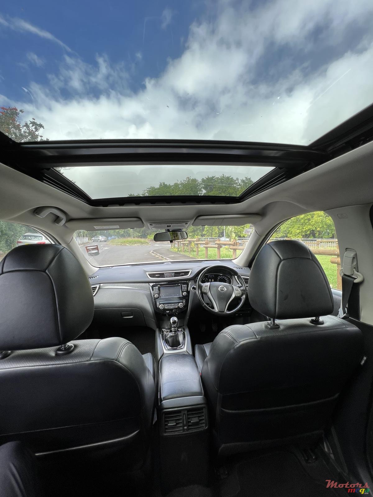 2015' Nissan X-Trail photo #5