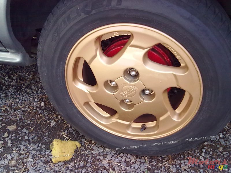 1999' Nissan photo #4