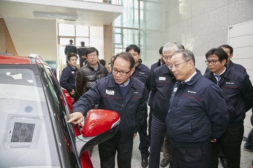 SsangYong working on industry-first touch-operated windows