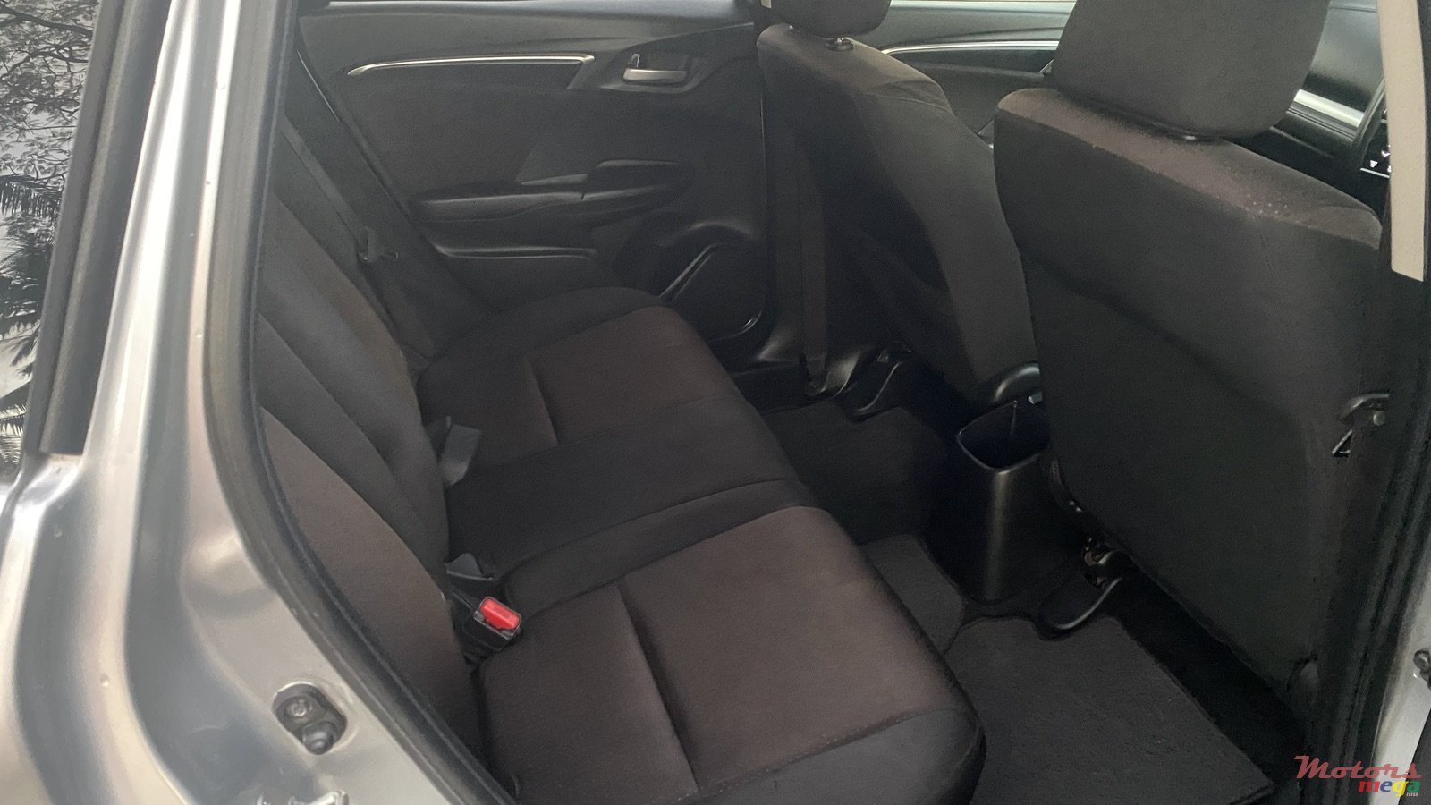 2015' Honda Fit Hybrid photo #6