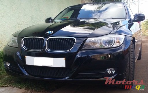 2008' BMW 318 i photo #2