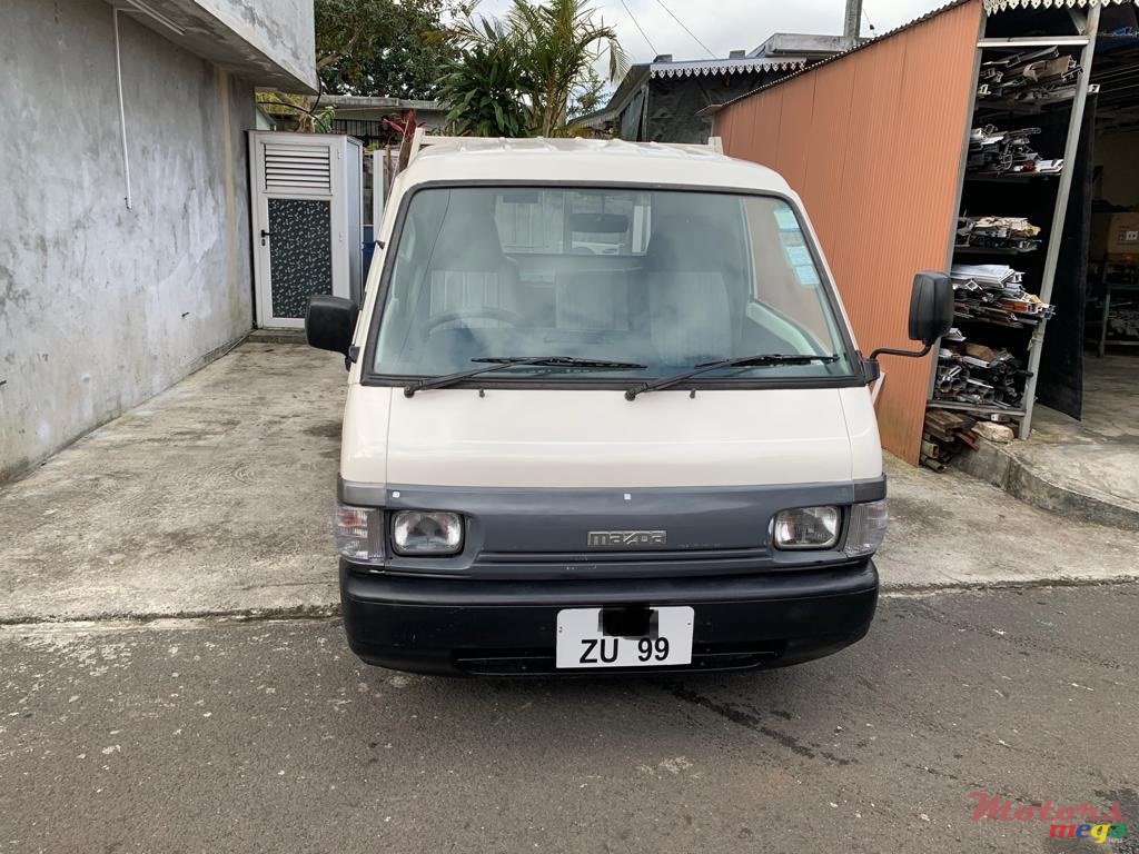 1999' Mazda B-Series Bongo photo #1