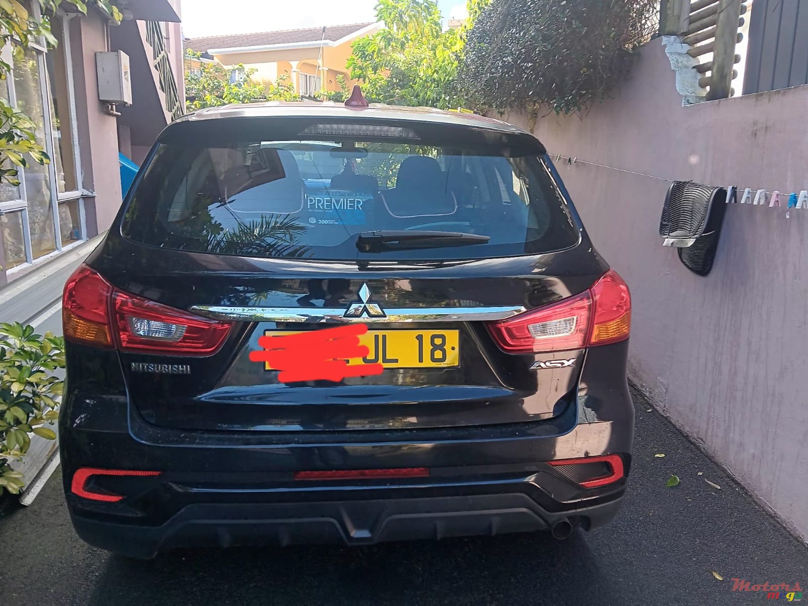 2018' Mitsubishi ASX photo #2