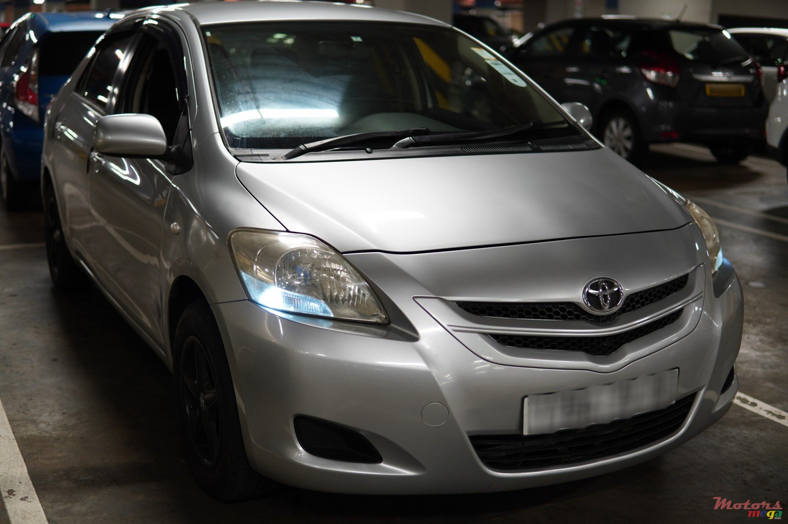 2006' Toyota Belta photo #3