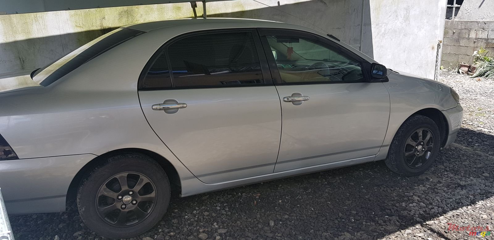 2001' Toyota Corolla photo #1