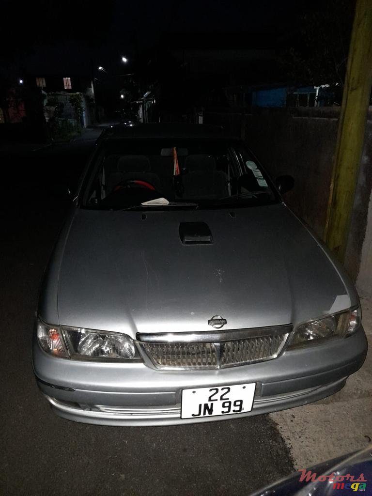 1999' Nissan Sunny photo #1