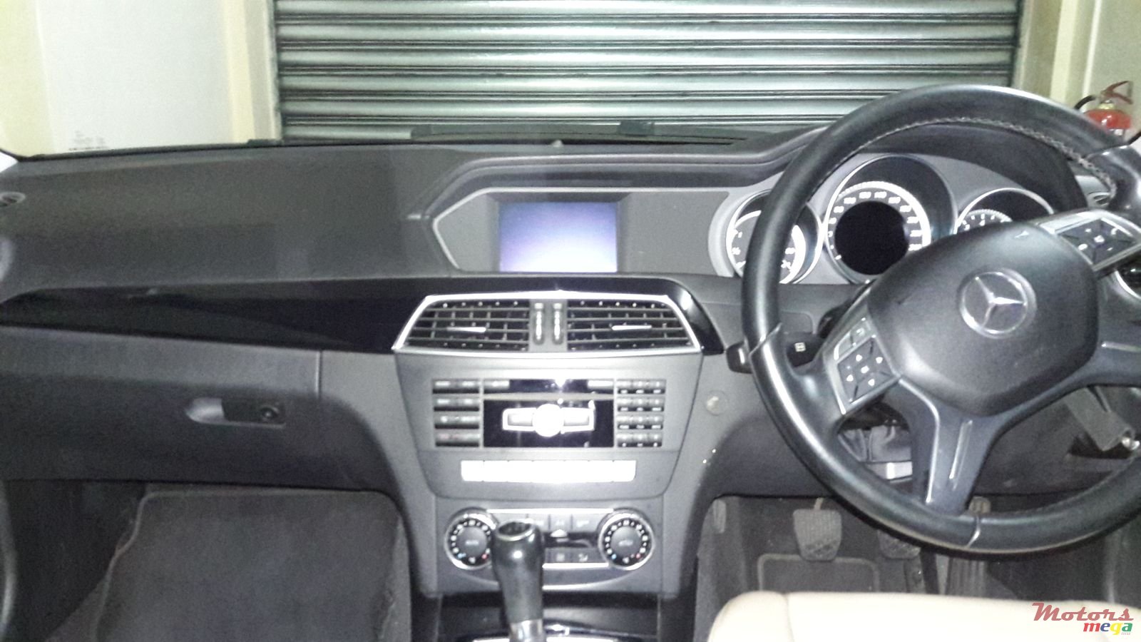 2011' Mercedes-Benz CL 180 photo #1