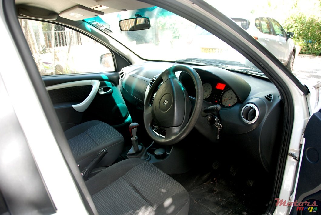 2009' Renault Sandero League photo #2