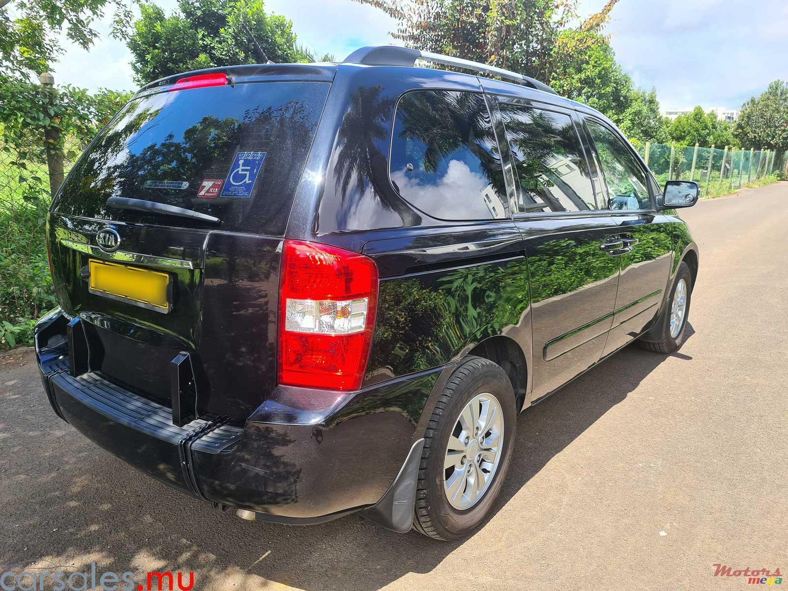 2012' Kia Sedona Wheelchair Accessible Vehicle photo #3