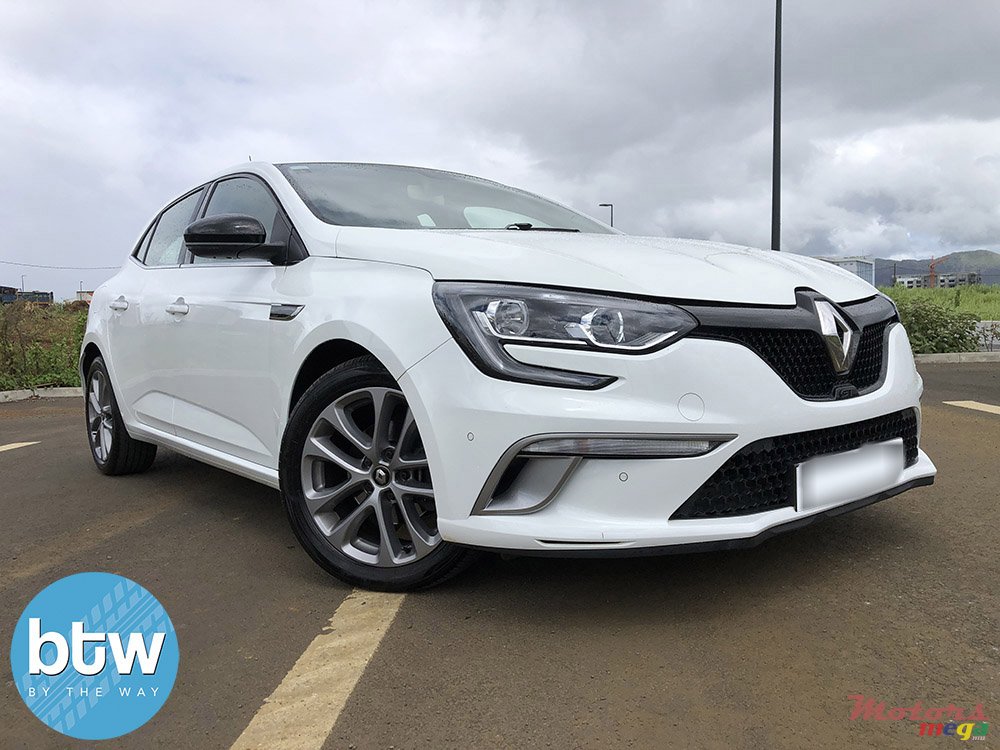 2019' Renault Megane GT Line photo #1
