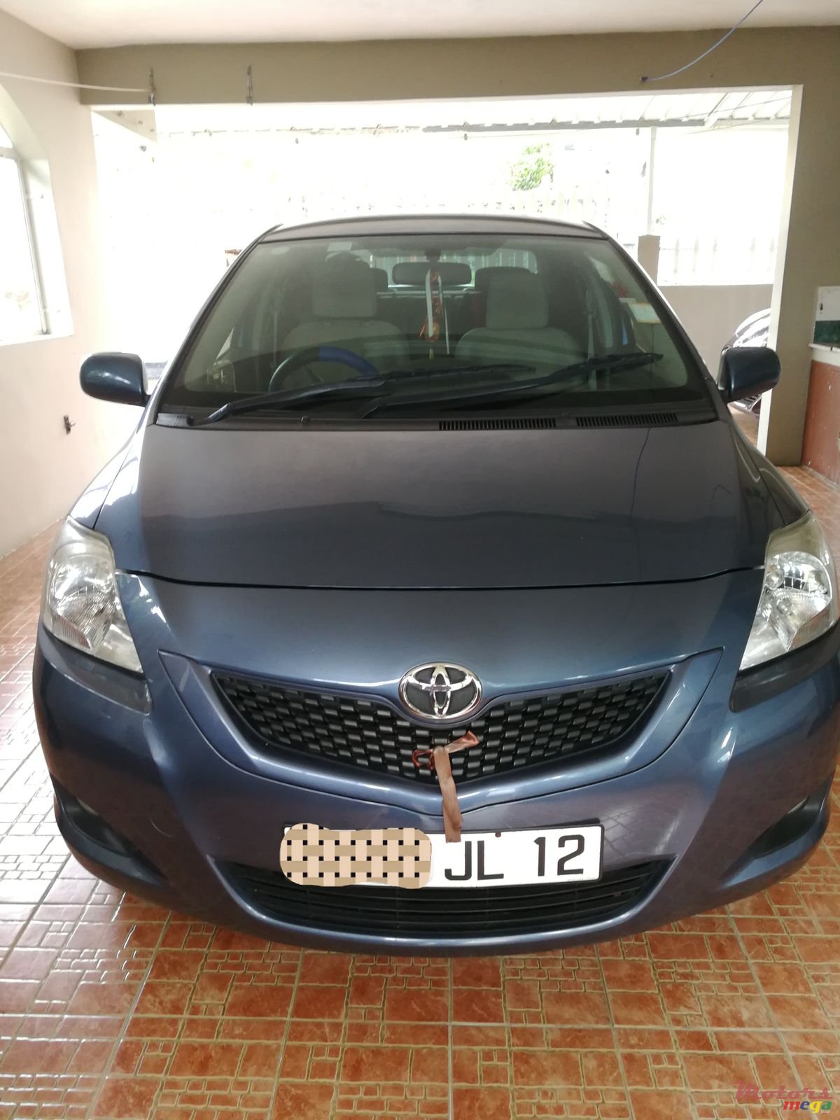 2012' Toyota Yaris photo #1