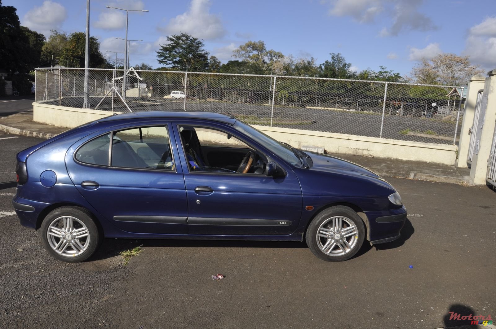 1997' Renault Megane photo #3