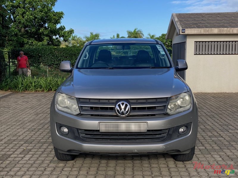 2014' Volkswagen Amarok 2.0 TDI photo #2
