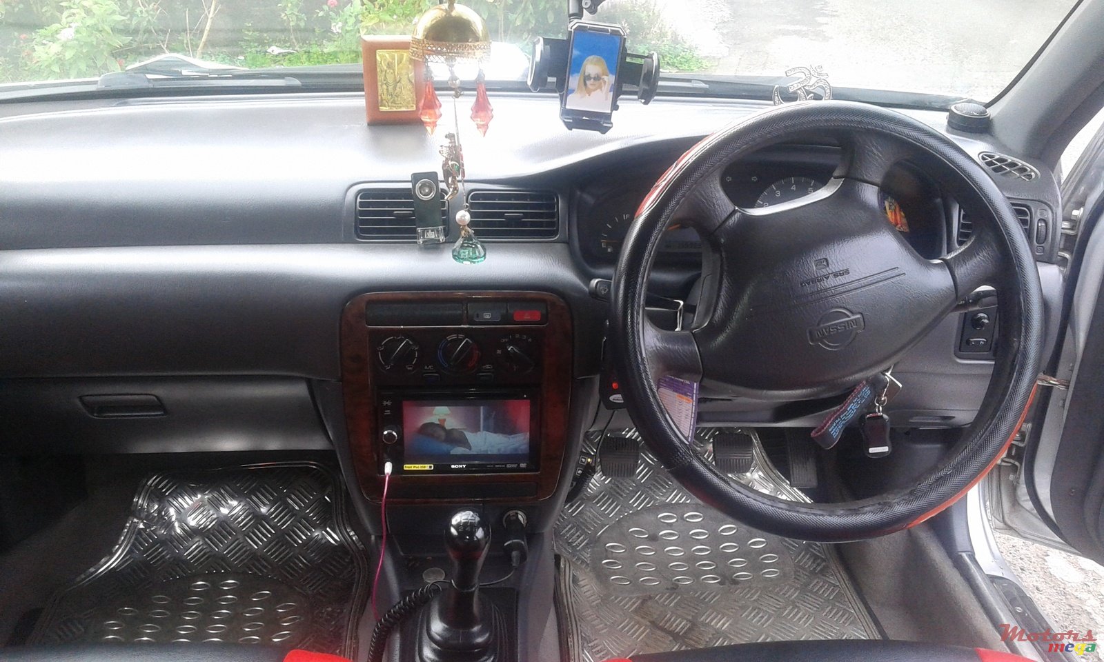 1999' Nissan Sunny photo #5