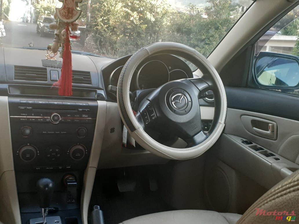 2005' Mazda 3 photo #3