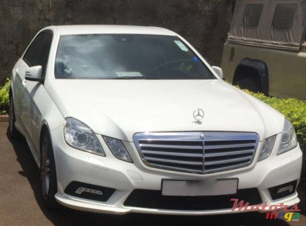 2010' Mercedes-Benz 250 E 250 AMG photo #1