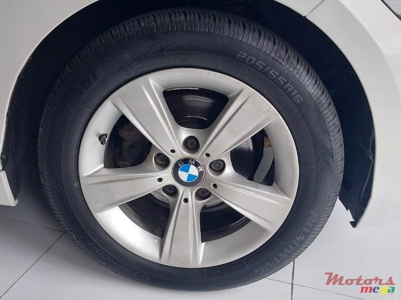 2012' BMW 116 i photo #4