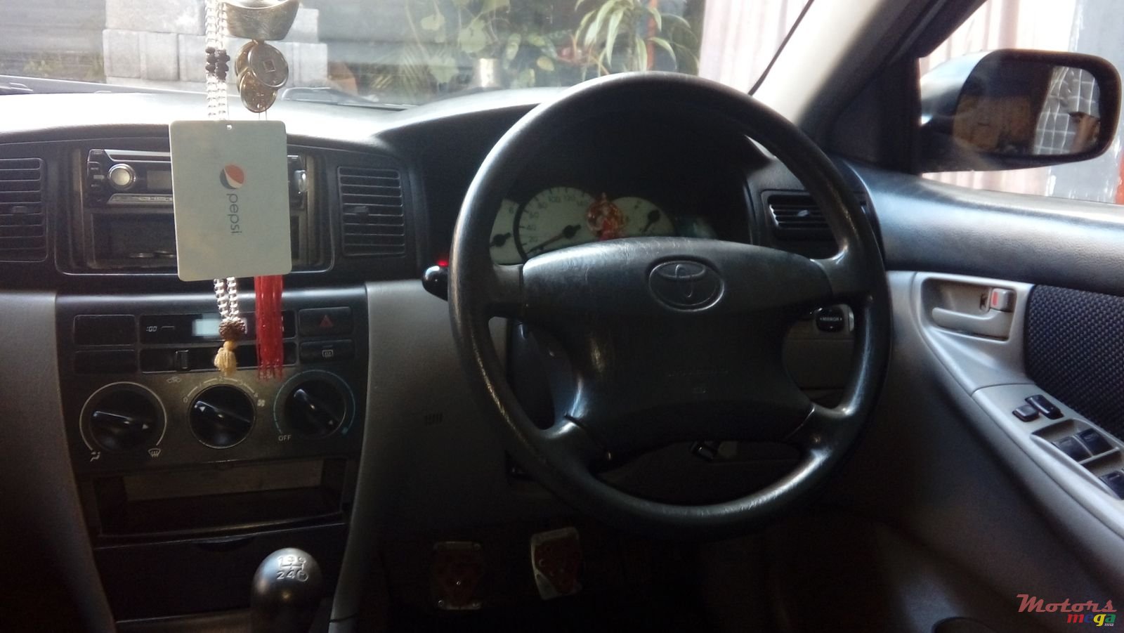 2002' Toyota Corolla photo #6