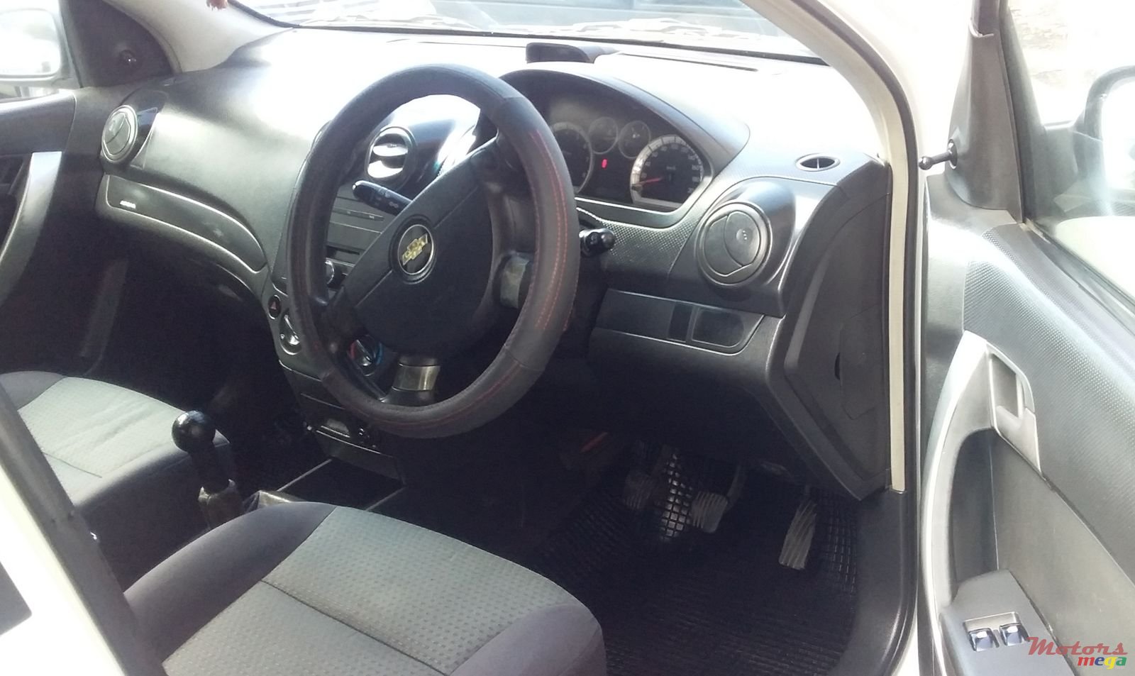 2008' Chevrolet Aveo photo #3