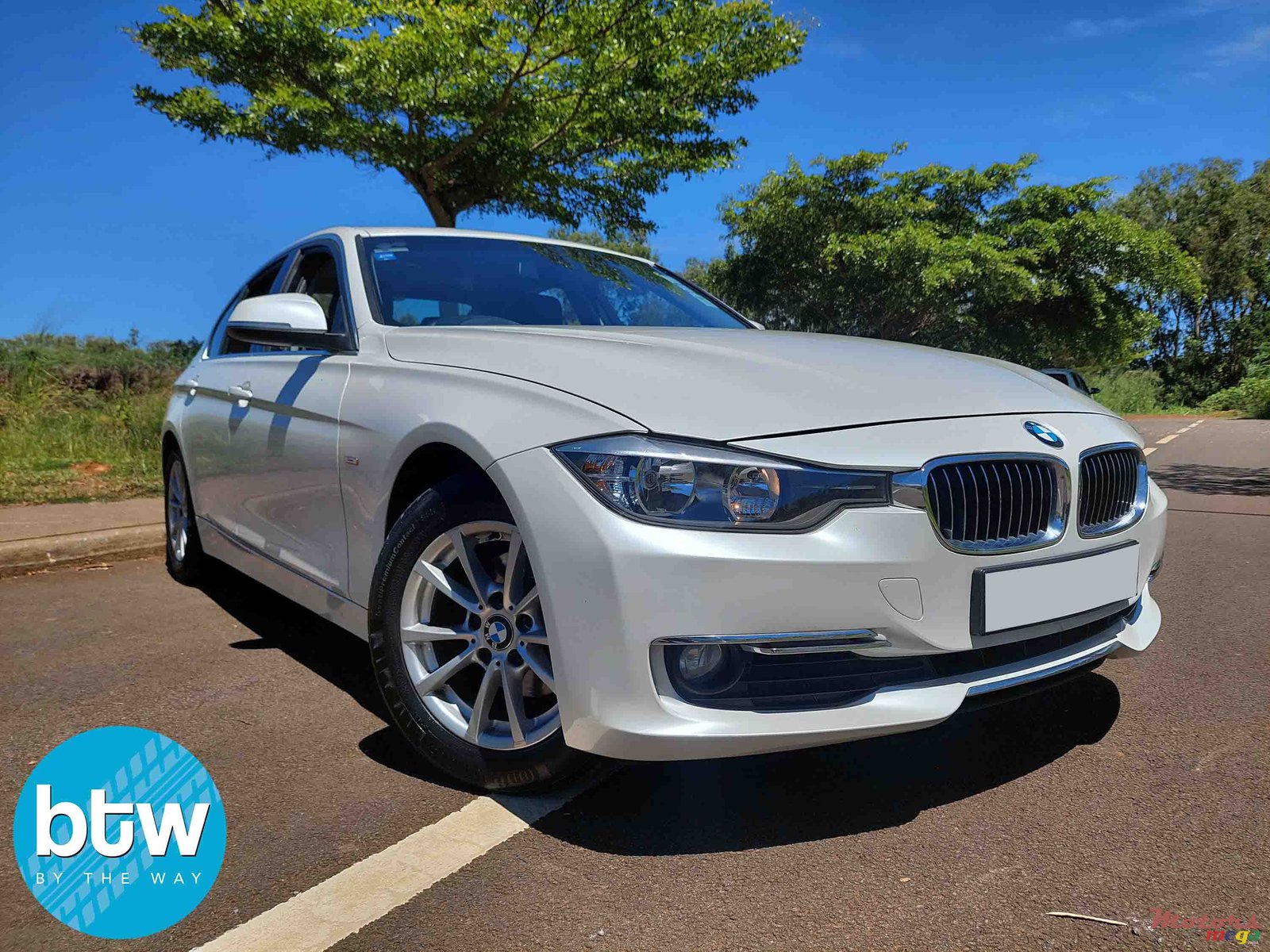 2014' BMW 320 photo #1