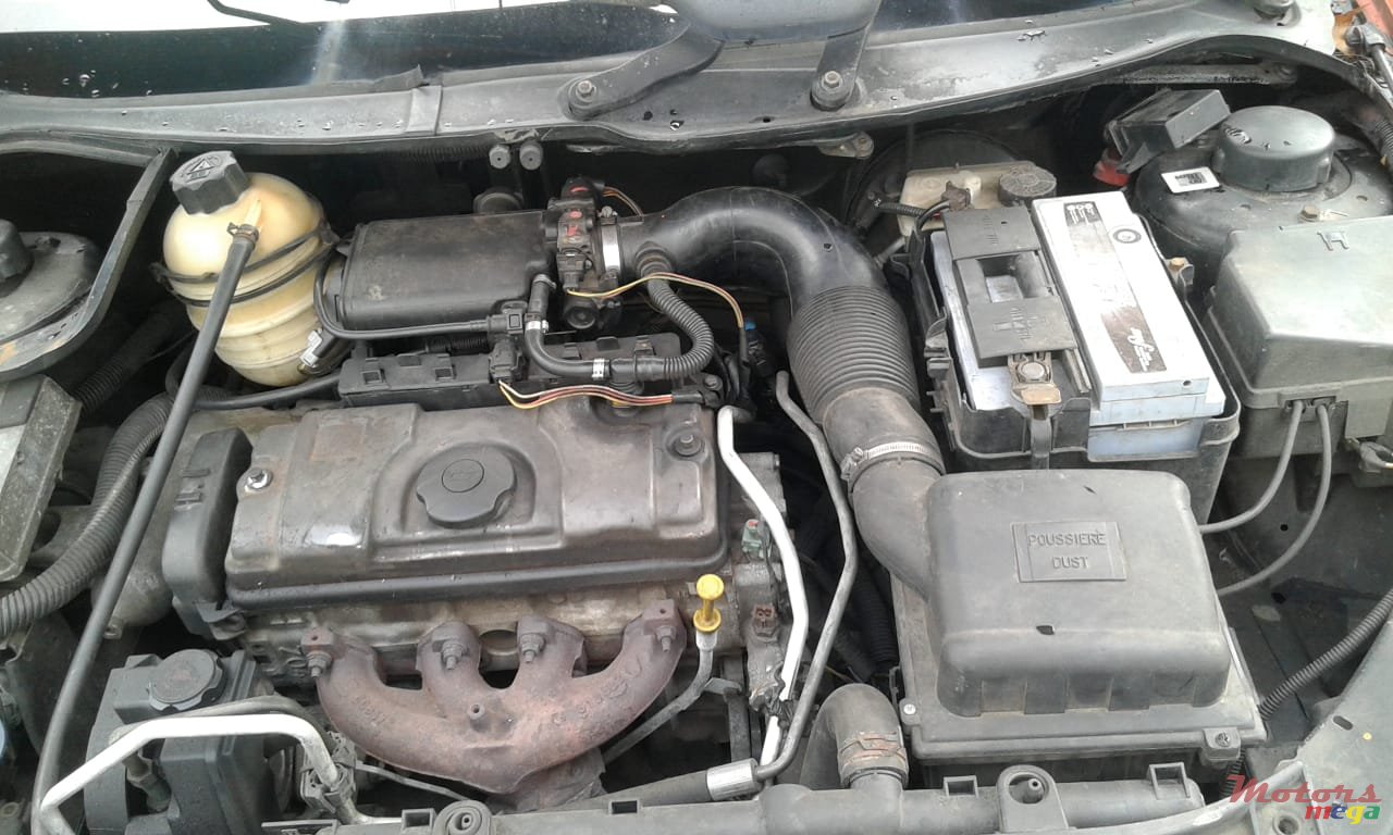 2000' Peugeot 206 photo #5