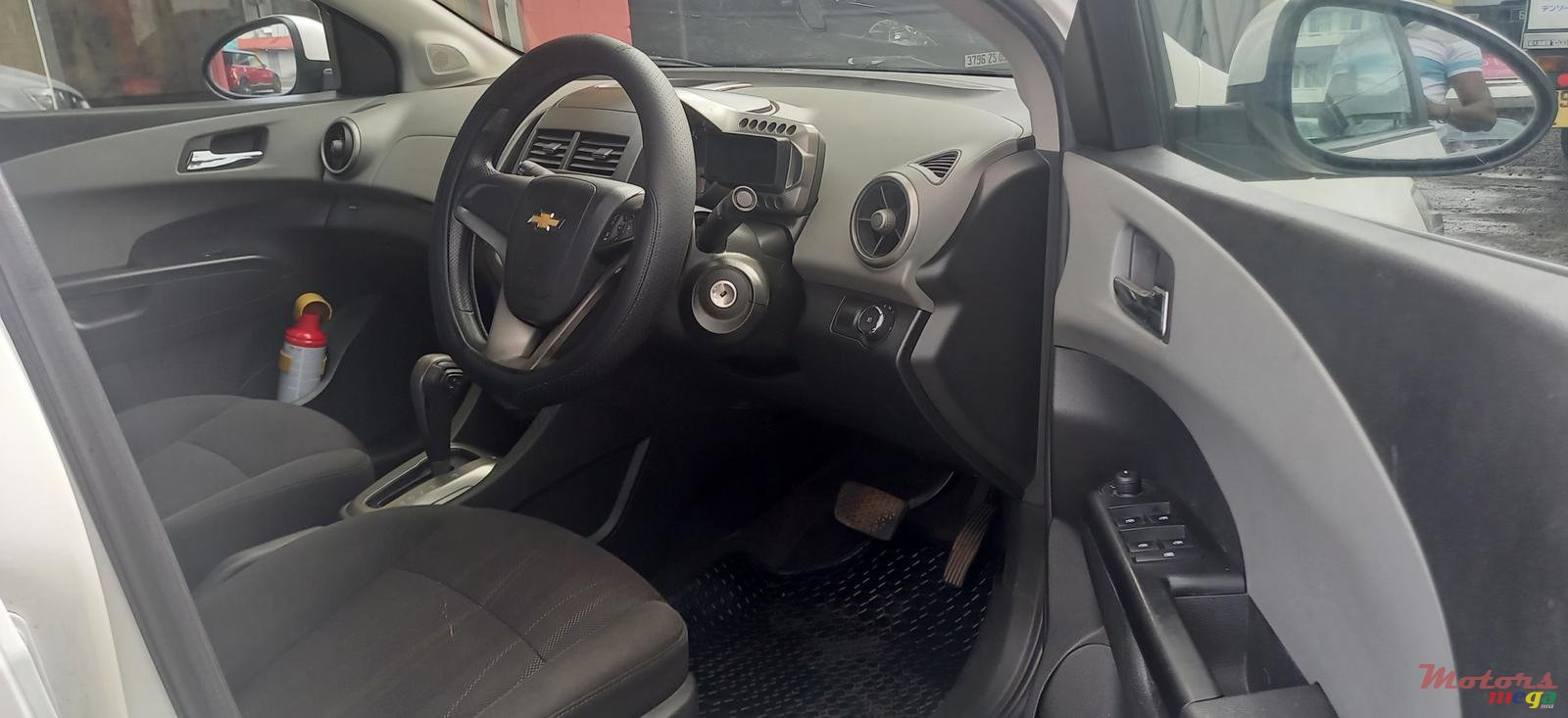 2015' Chevrolet Sonic photo #5