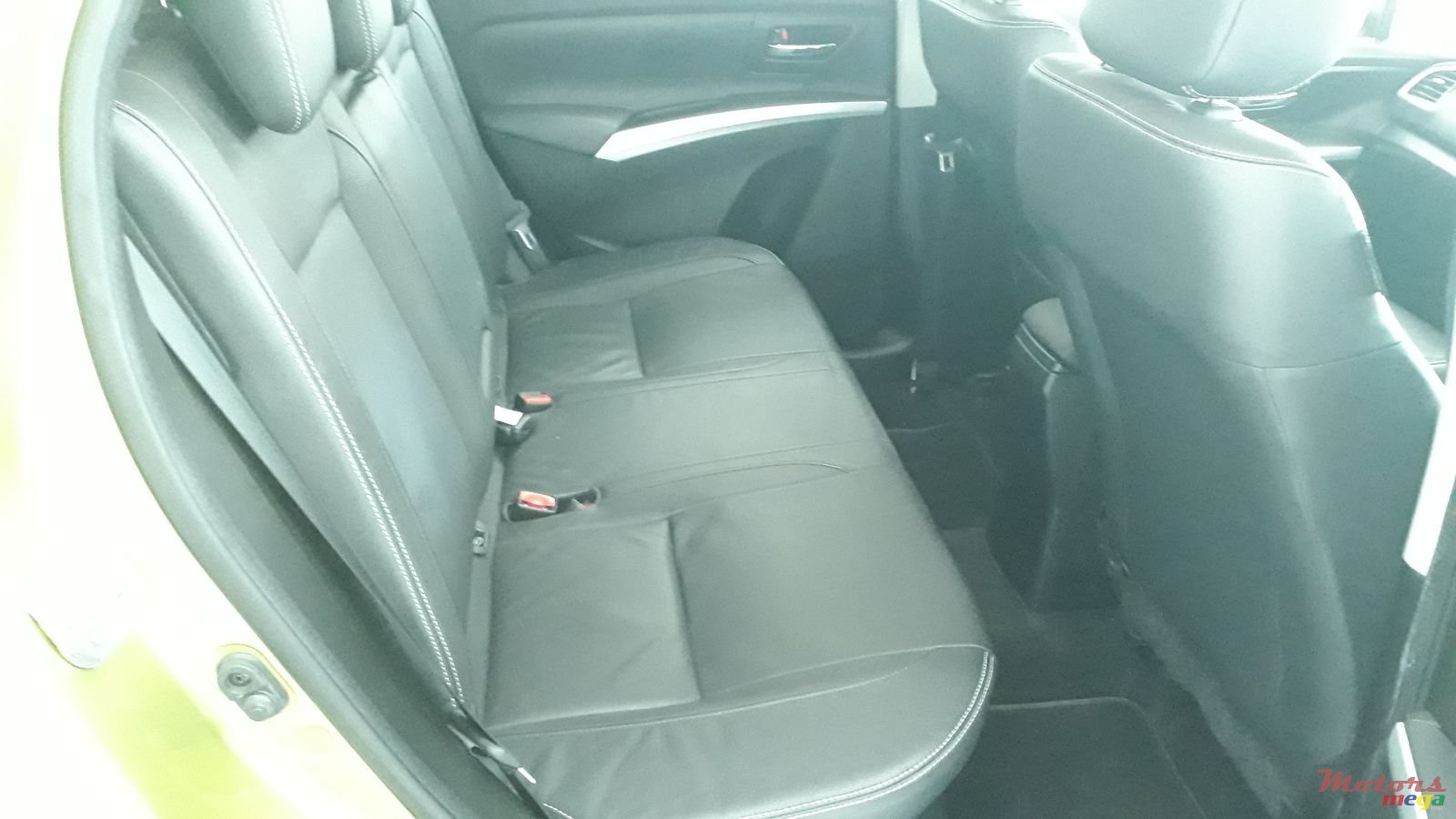 2015' Suzuki SX4 S-Cross photo #3