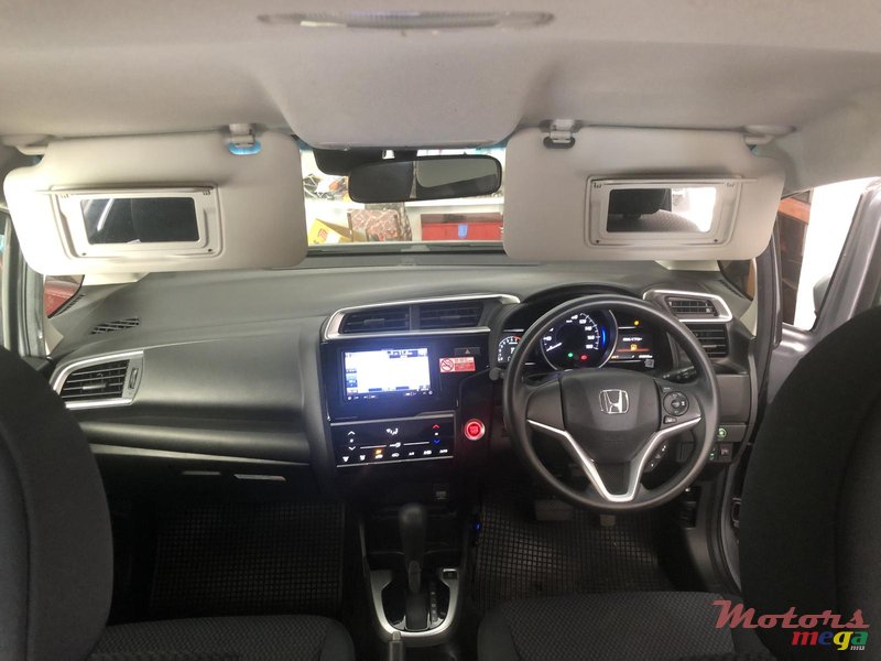 2018' Honda Fit photo #2