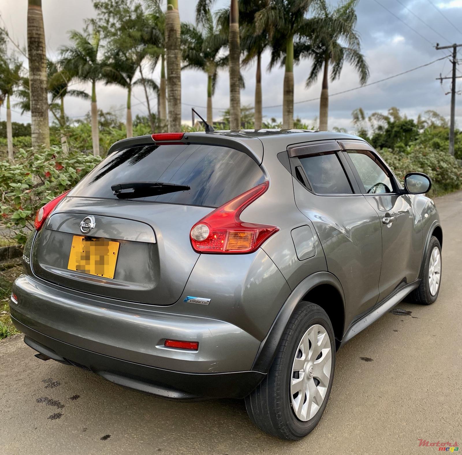 2011' Nissan Juke photo #2