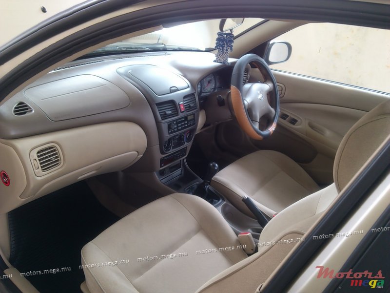 2004' Nissan Sunny N17 photo #2