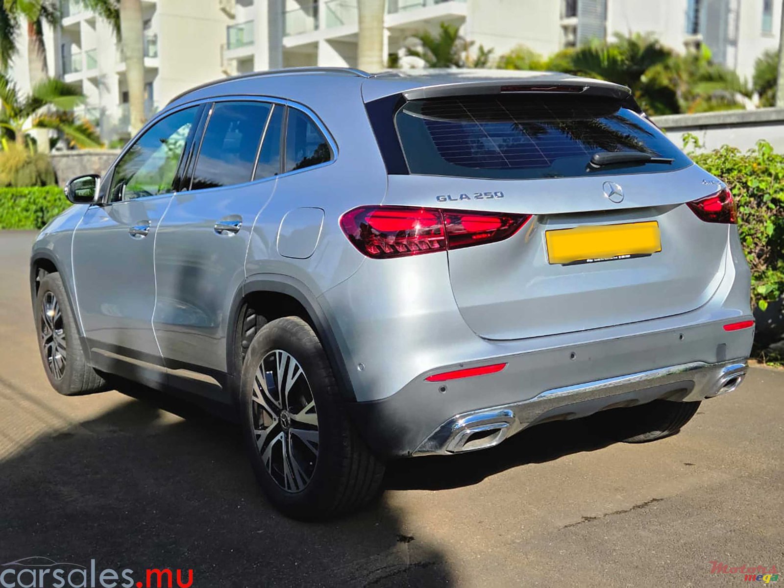 2024' Mercedes-Benz GLA 250 4Matic Progessive photo #3