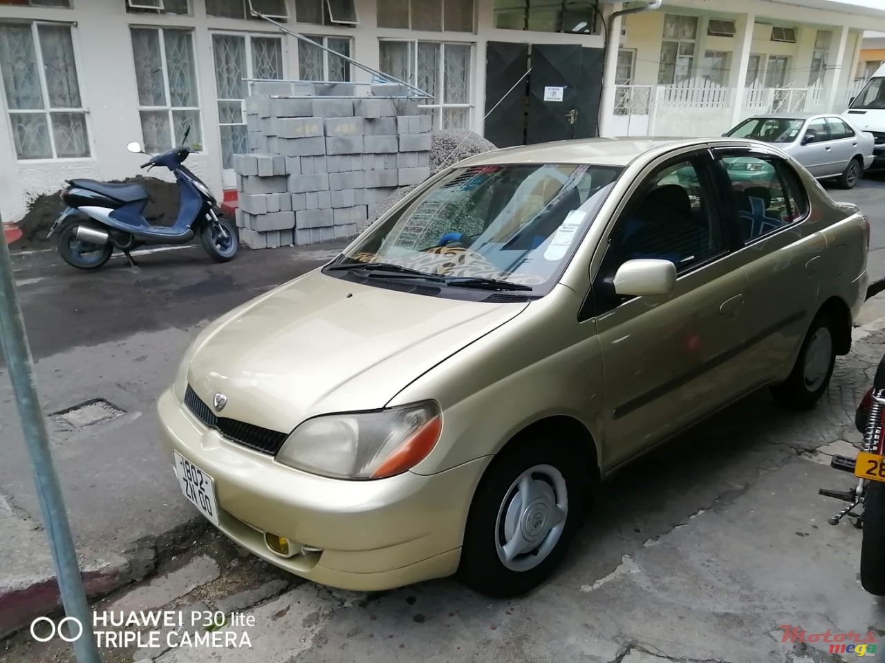 2000' Toyota photo #1