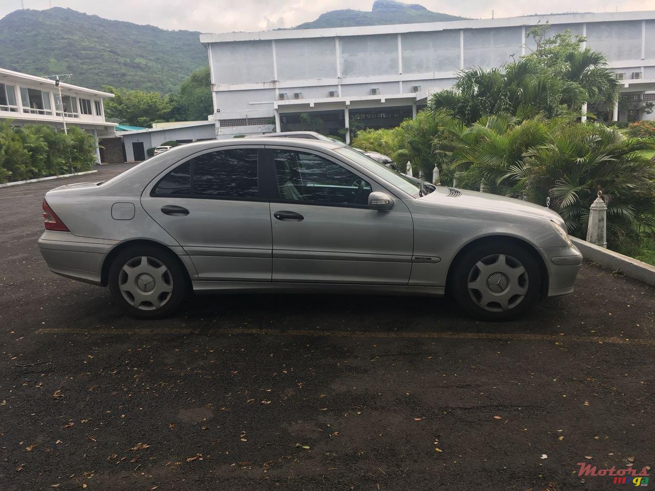 2005' Mercedes-Benz photo #1