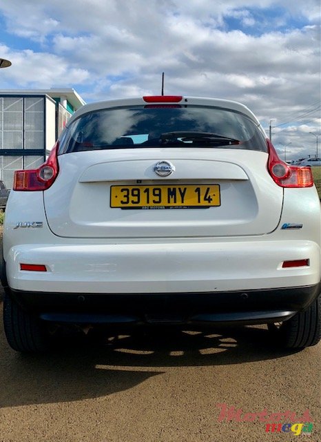 2014' Nissan Juke White Pearl, black leather photo #7