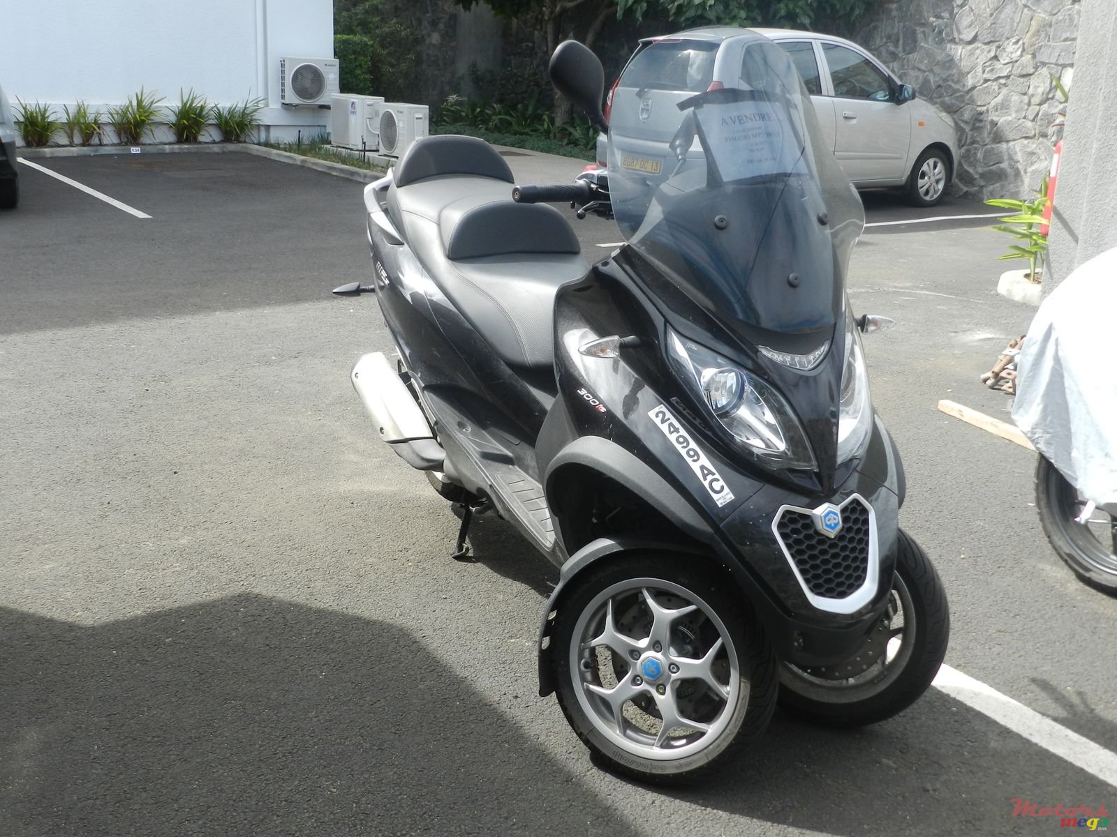2017' Piaggio MP 3 LT photo #1