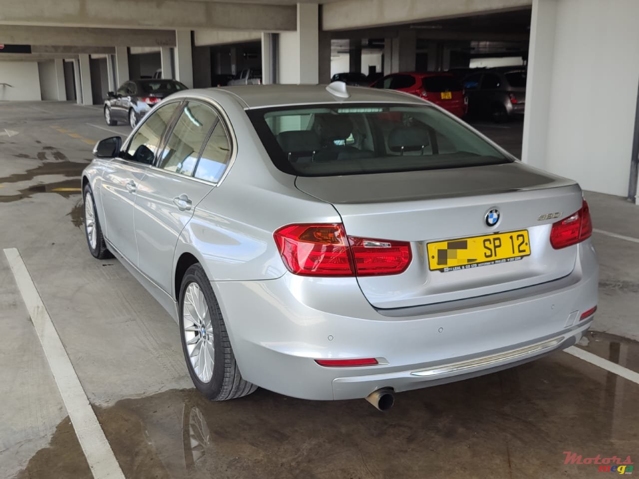 2012' BMW 320 photo #2