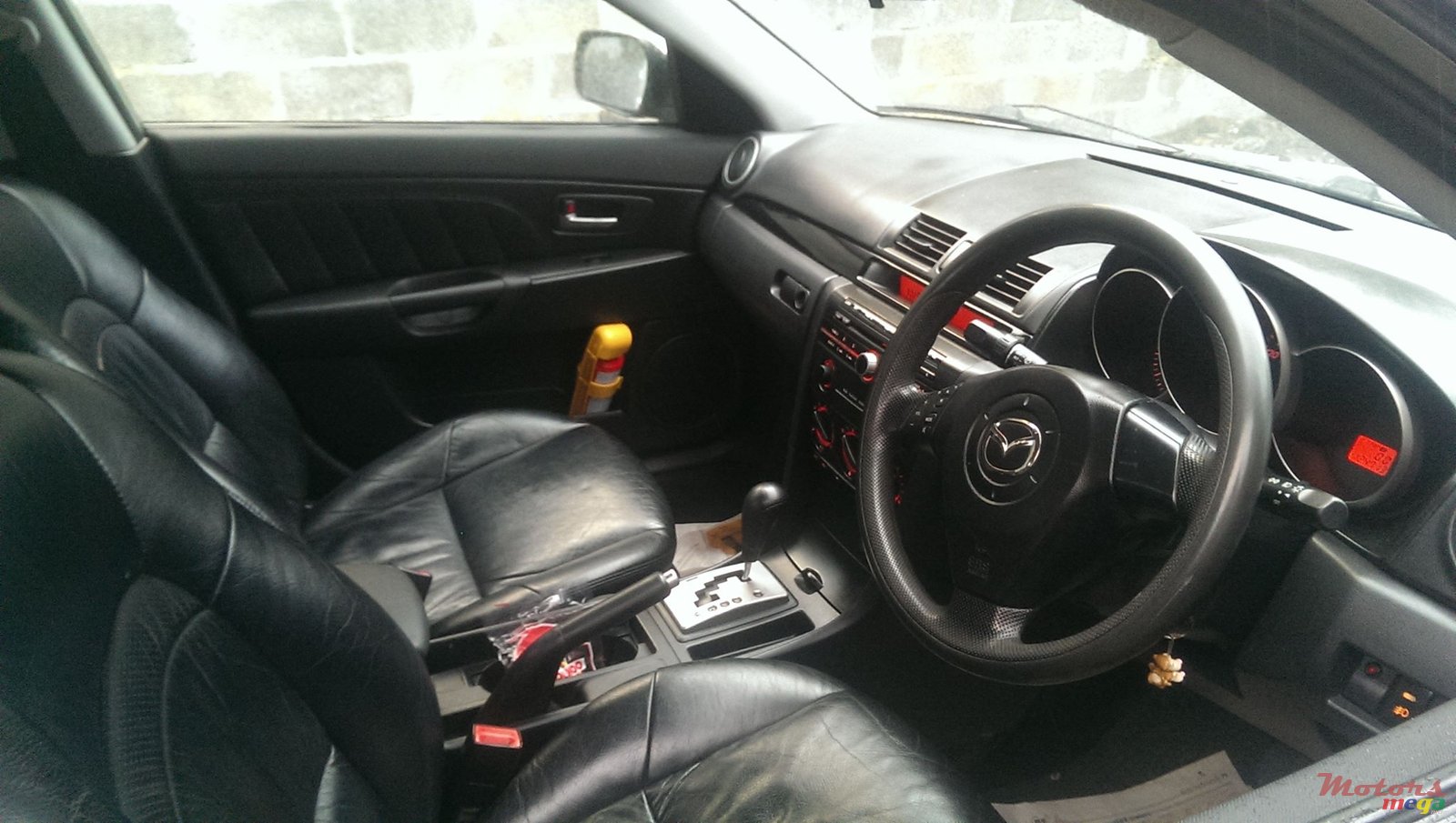 2005' Mazda 3 photo #5