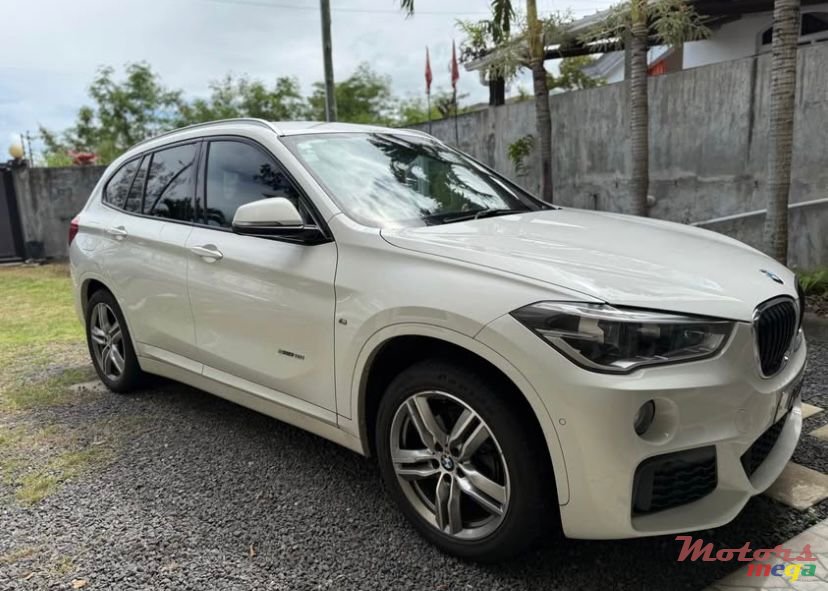 2017' BMW X1 photo #1