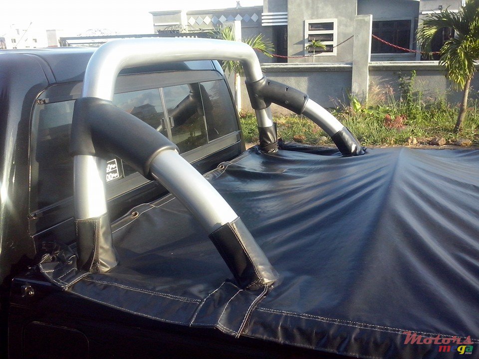 2005' Isuzu chrome handle bar n mirror photo #5