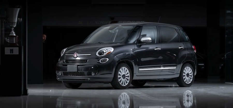 2015 Fiat 500L used by Pope Francis could sell for $100,000