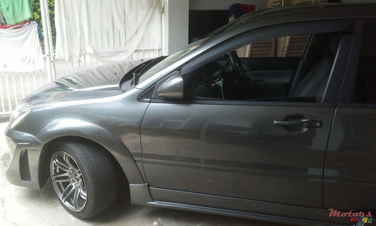 2007' Mitsubishi GLX photo #3