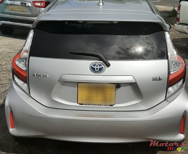 2019' Toyota Aqua photo #6