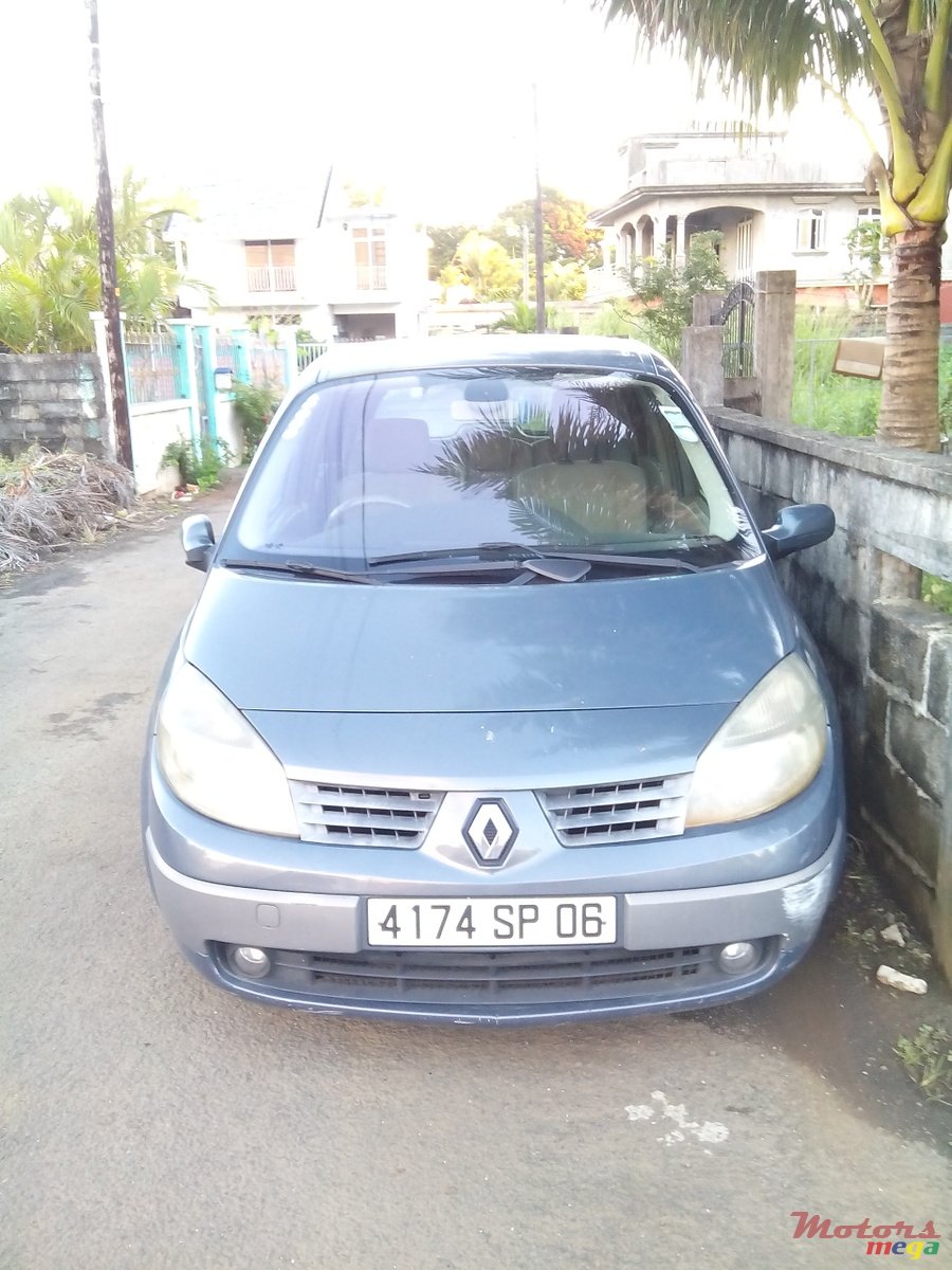 2006' Renault Scenic photo #5