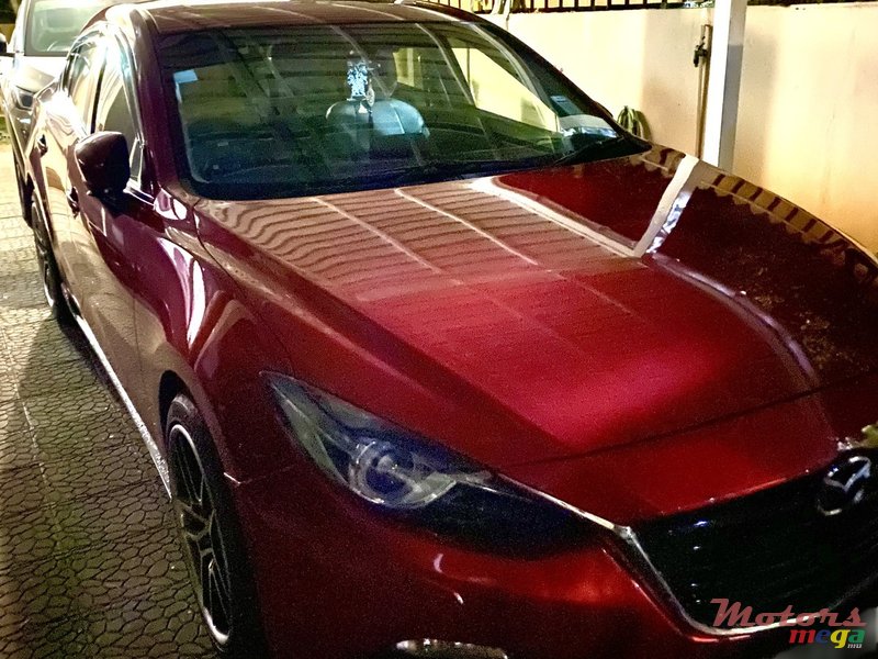 2015' Mazda 3 photo #3