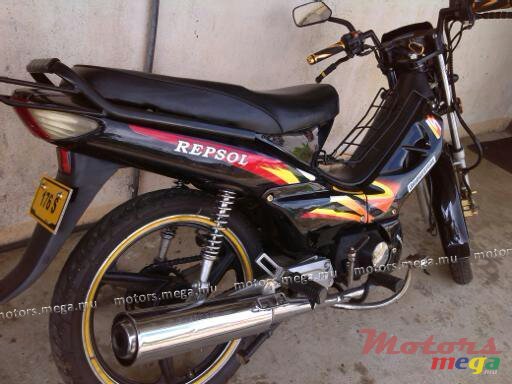 2008' Mobylette Original Condition photo #3