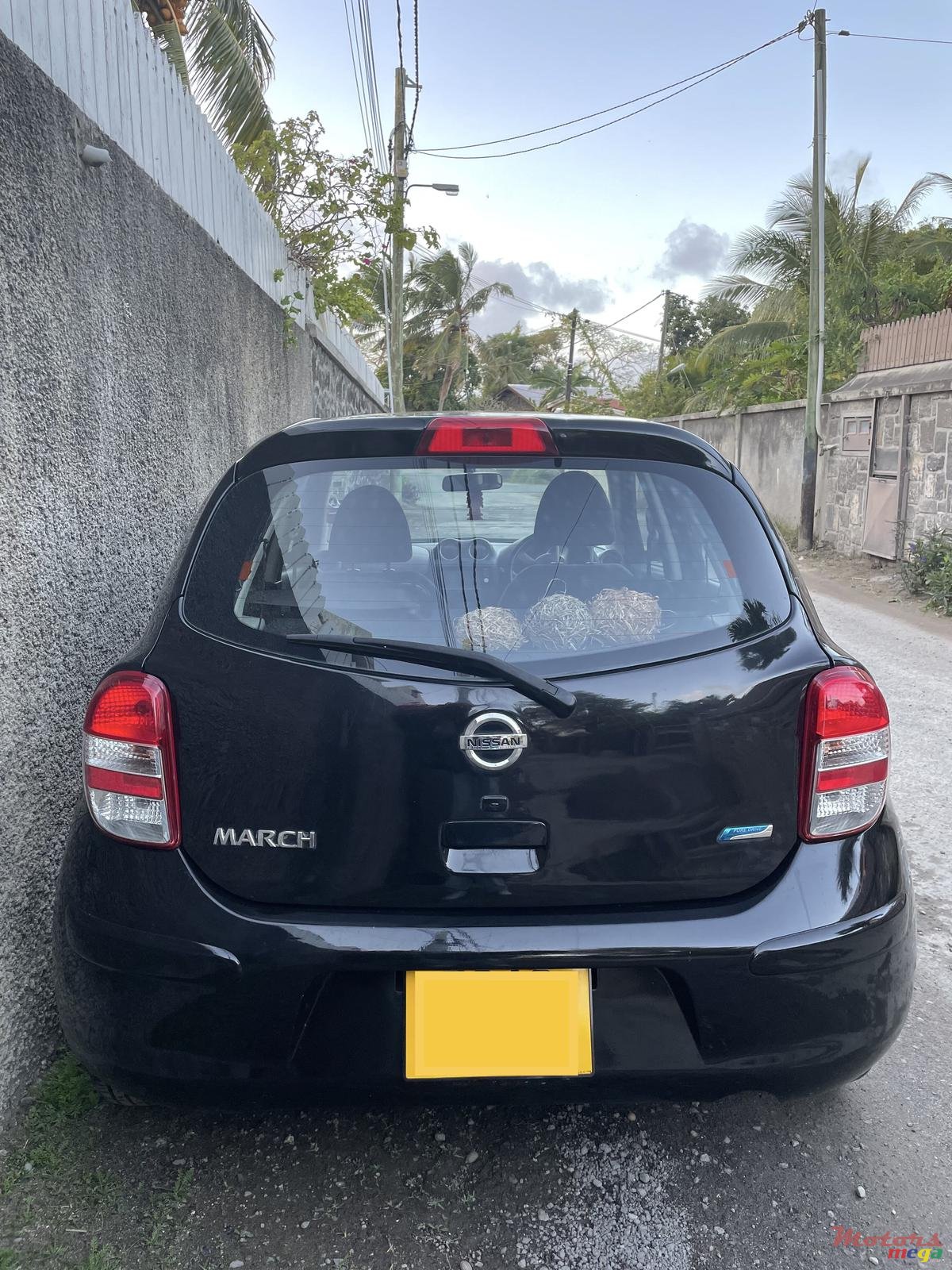 2013' Nissan March photo #1