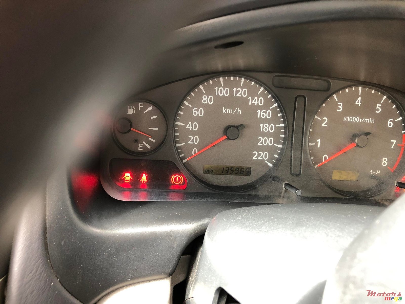 2003' Nissan Sunny photo #1