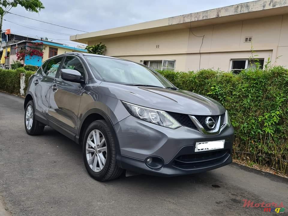 2015' Nissan Qashqai photo #1